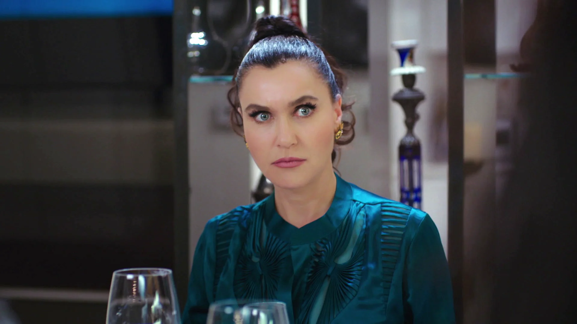 La novia de Yiğit desestabiliza la casa de Ender y Kaya, ¿tendrá futuro esa relación? La novia de Yiğit desestabiliza la casa de Ender y Kaya, ¿tendrá futuro esa relación?