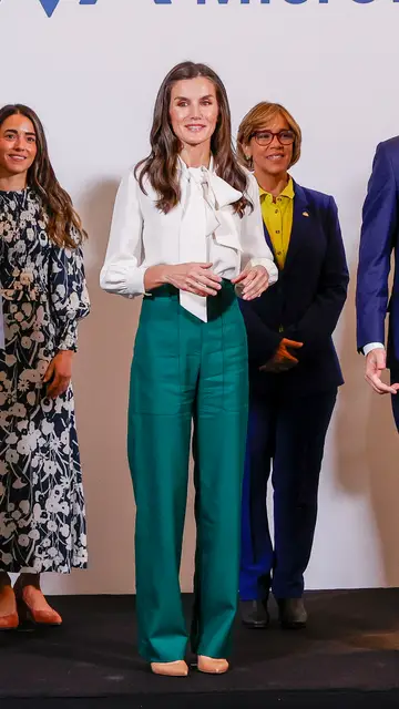 La reina Letizia en un acto público La reina Letizia en un acto público