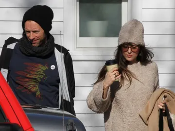 Chris Martin y Dakota Johnson Chris Martin y Dakota Johnson