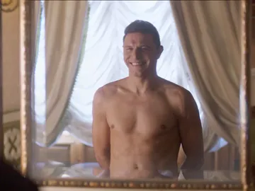 Joaquín se enfrenta al espejo mágico Joaquín se enfrenta al espejo mágico