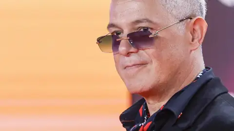 Alejandro Sanz no recibió la notificación por su deuda de 3 millones de euros durante los Latin Grammy en Sevilla Alejandro Sanz no recibió la notificación por su deuda de 3 millones de euros durante los Latin Grammy en Sevilla