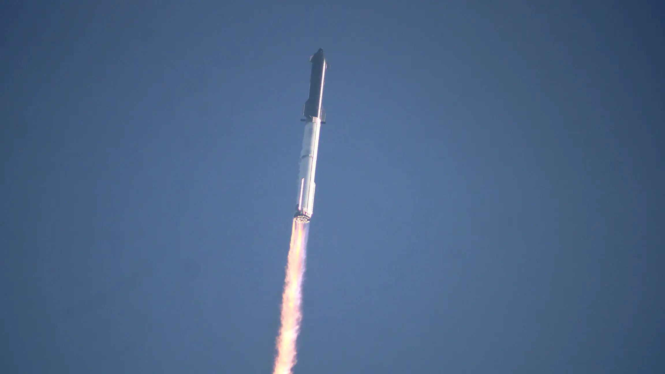 Ellon Musk vuelve a lanzar su cohete 'Starship' Ellon Musk vuelve a lanzar su cohete 'Starship'