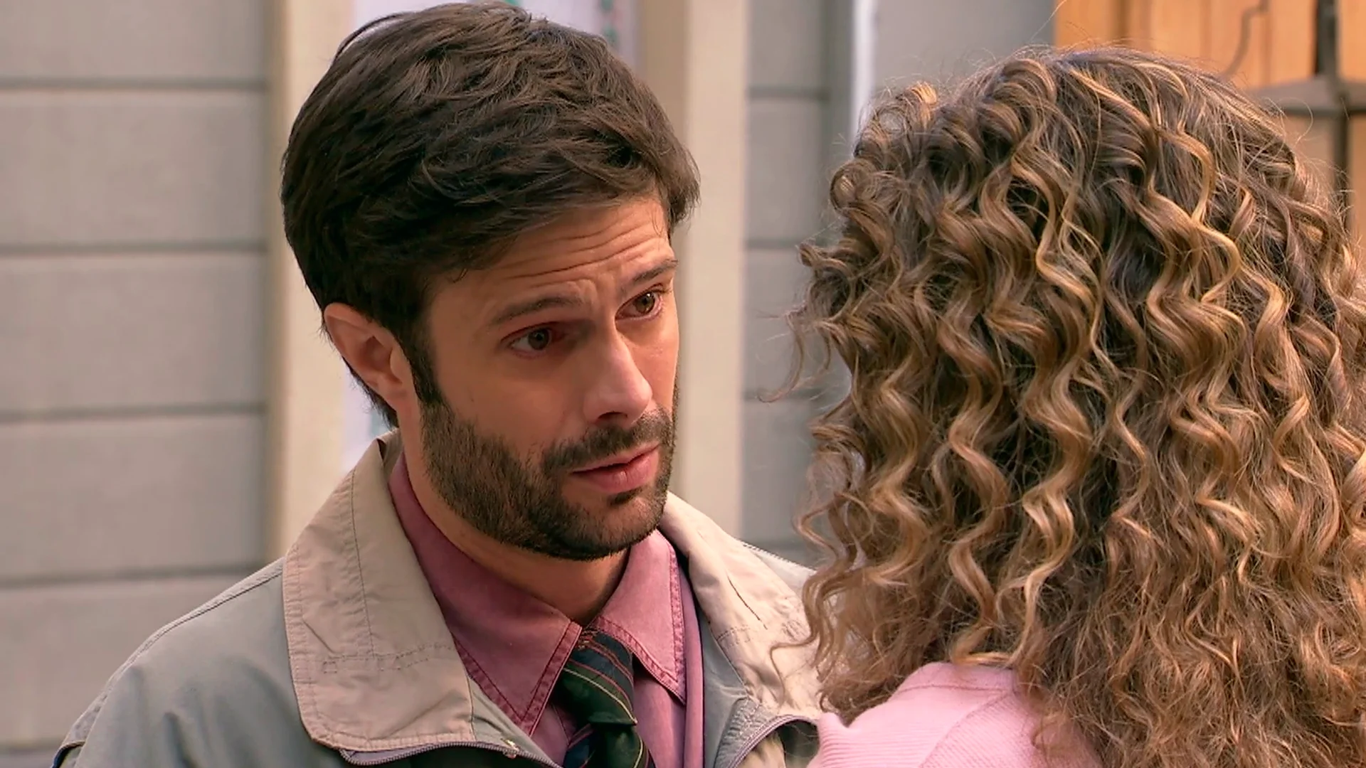 "Empecemos de cero": Rom&aacute;n desaf&iacute;a al destino con una inesperada propuesta para Lola