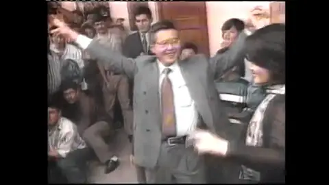 Efemérides de hoy 19 de noviembre de 2023: Alberto Fujimori renuncia a la Presidencia de Perú Efemérides de hoy 19 de noviembre de 2023: Alberto Fujimori renuncia a la Presidencia de Perú