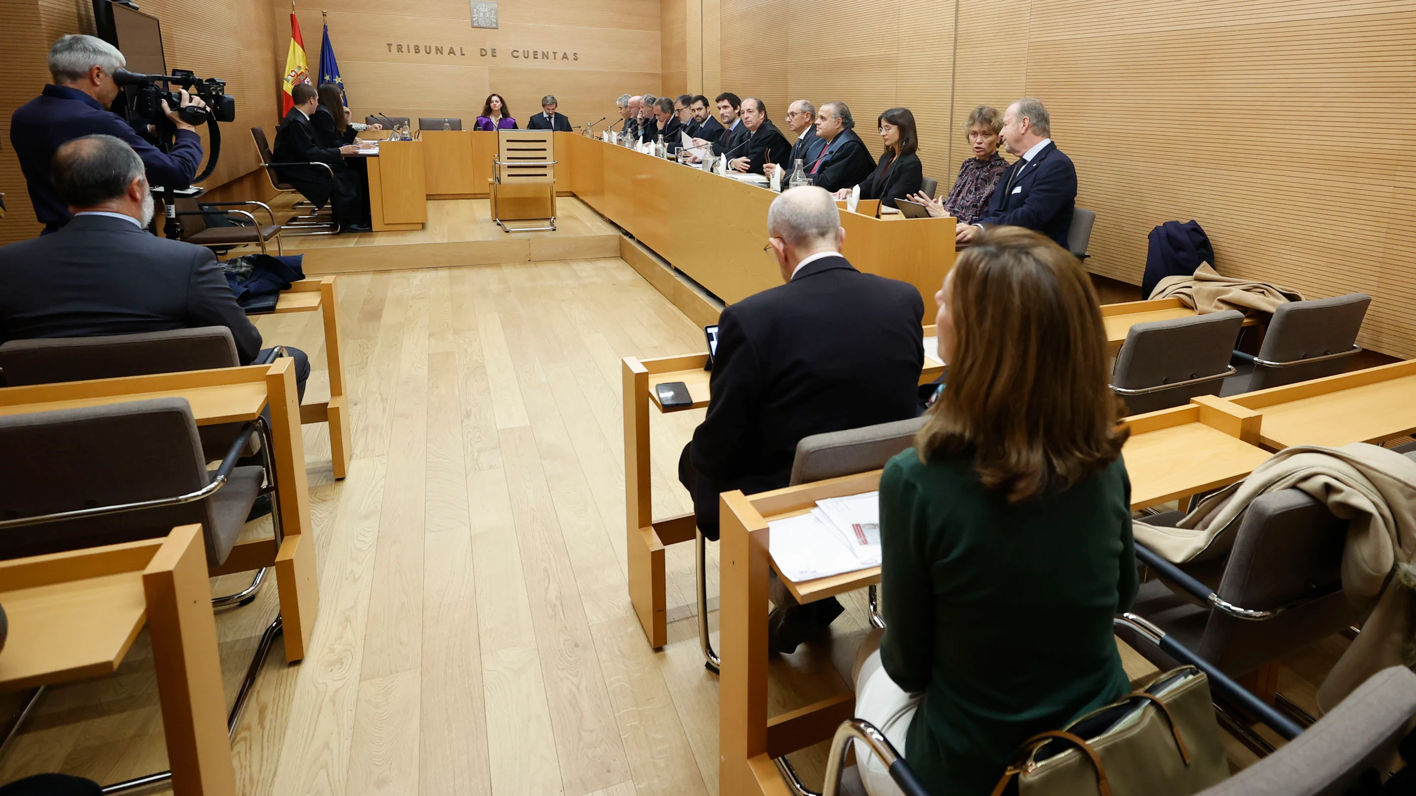 El Tribunal de Cuentas celebra el juicio a una treintena de ex altos cargos de la Generalitat catalana