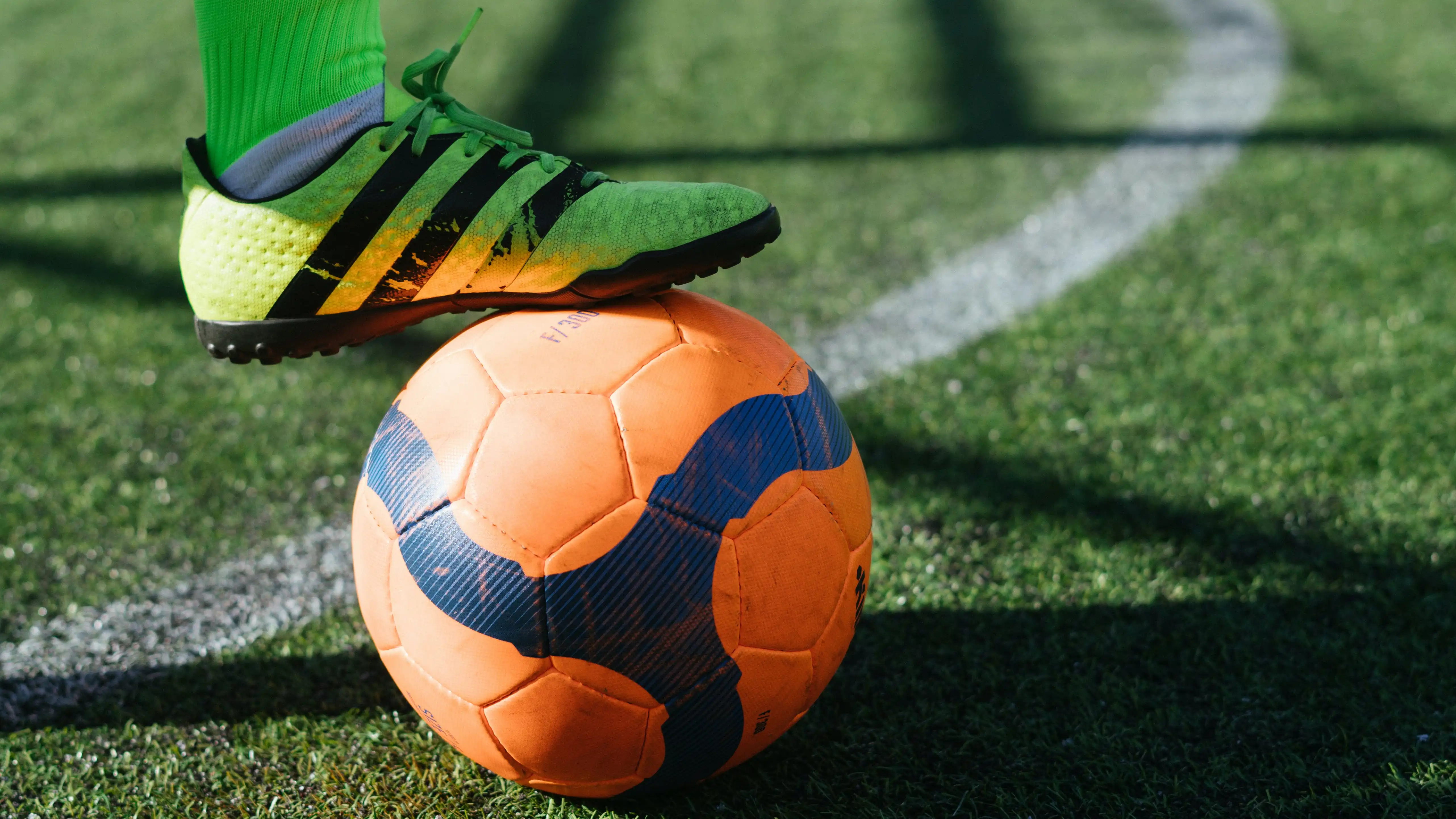 Imagen de archivo de un jugador de fútbol Imagen de archivo de un jugador de fútbol