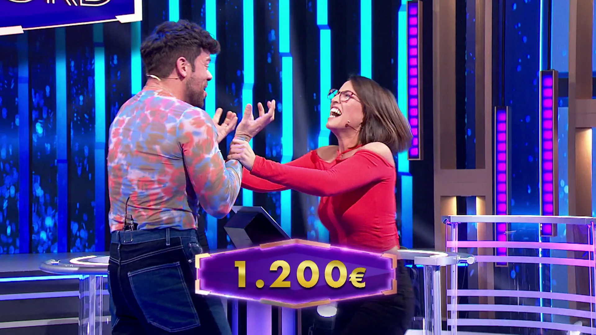 &iexcl;De estar KO a llevarse 1.200 euros! El boxeo salva a Ana en Password