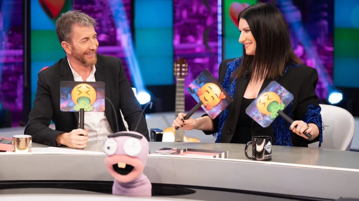 El juego de Trancas y Barrancas para Laura Pausini