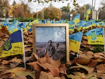 Memorial por los soldados ucranianos caídos en combate. Memorial por los soldados ucranianos caídos en combate.