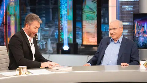 Alfonso Guerra critica la política de la cancelación: "Ahora hay una izquierda que no es progresista, sino retrógrada" Alfonso Guerra critica la política de la cancelación: "Ahora hay una izquierda que no es progresista, sino retrógrada"