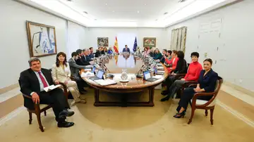 Primer Consejo de Ministros