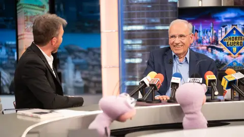 Alfonso Guerra desvela cómo es el búnker super blindado del presidente: "Tiene de todo" Alfonso Guerra desvela cómo es el búnker super blindado del presidente: "Tiene de todo"