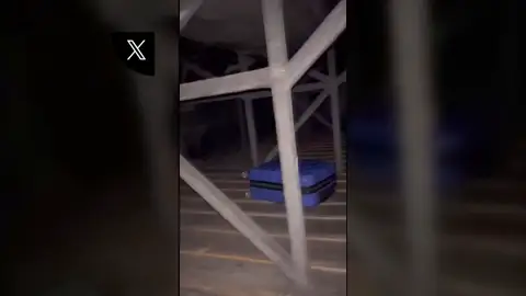 Se quedó encerrado en el maletero de un autobús: "Una vez dentro la puerta se cerró y el vehículo arrancó" Se quedó encerrado en el maletero de un autobús: "Una vez dentro la puerta se cerró y el vehículo arrancó"