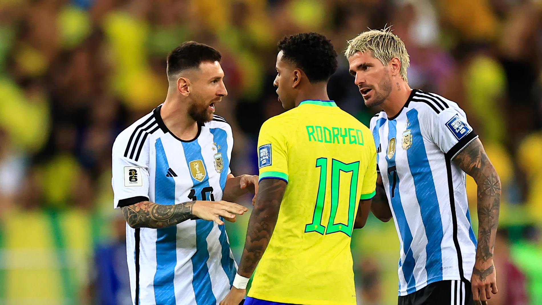 Encontronazo entre Messi y Rodrygo