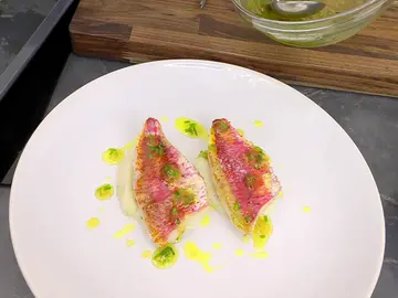 Arguiñano, sobre la receta de salmonetes asados con puré de coliflor: "Un plato de alta cocina" al alcance de todos Arguiñano, sobre la receta de salmonetes asados con puré de coliflor: "Un plato de alta cocina" al alcance de todos