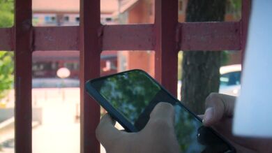 ¿Quién está detrás de los chats pornográficos en los que se están incluyendo a menores de colegios españoles?
