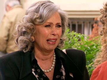 Avance semanal de Amar es para siempre: Elena acude a Lola suplicando ayuda para salvar a Malena