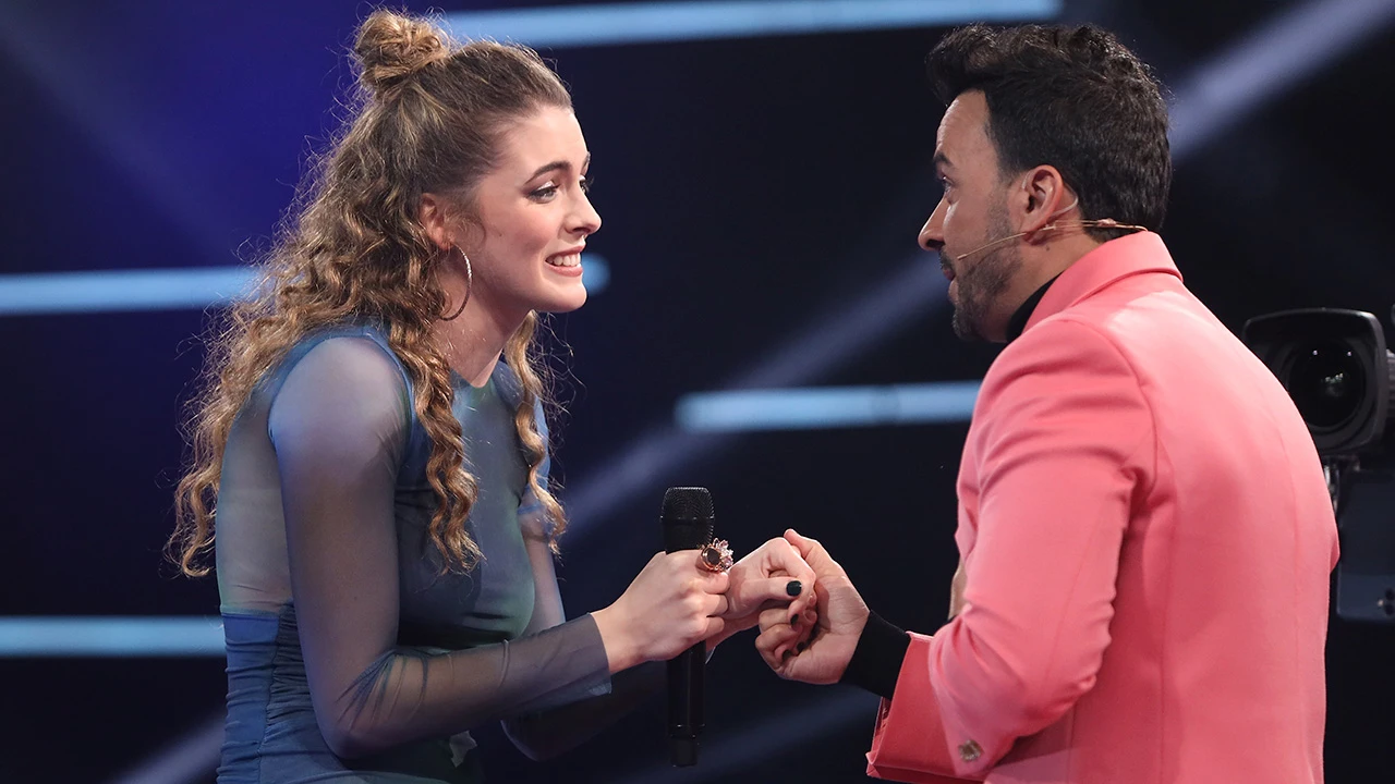 María se convierte en ganadora de El Regreso y elige sumarse al equipo de Luis Fonsi María se convierte en ganadora de El Regreso y elige sumarse al equipo de Luis Fonsi