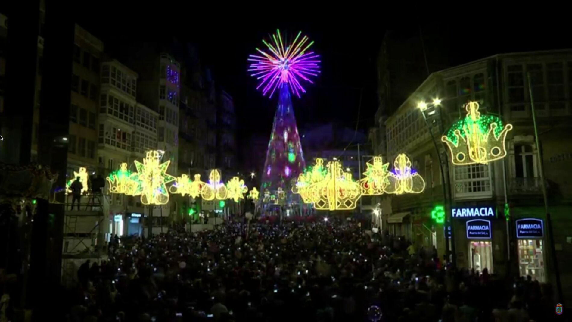 Vigo Enciende Sus Luces Con Un Histórico árbol De 44 Metros: "Empieza ...