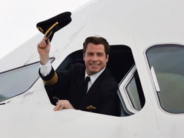 John Travolta a bordo de un avión