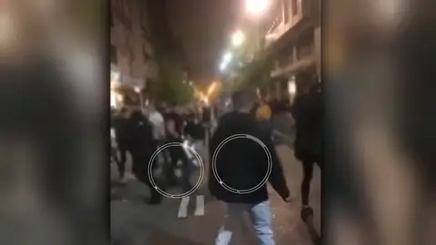 Pelea a las puertas de la discoteca Pelea a las puertas de la discoteca