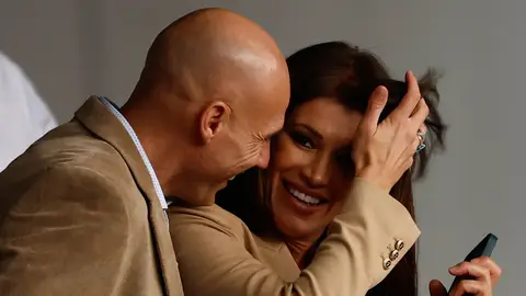 Sonia Ferrer y su marido, Sergio Fontecha, de lo más cariñosos Sonia Ferrer y su marido, Sergio Fontecha, de lo más cariñosos
