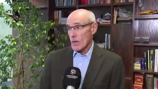Rafael Bengoa: "Los problemas que tenemos es que las listas de espera se van extendiendo" Rafael Bengoa: "Los problemas que tenemos es que las listas de espera se van extendiendo"