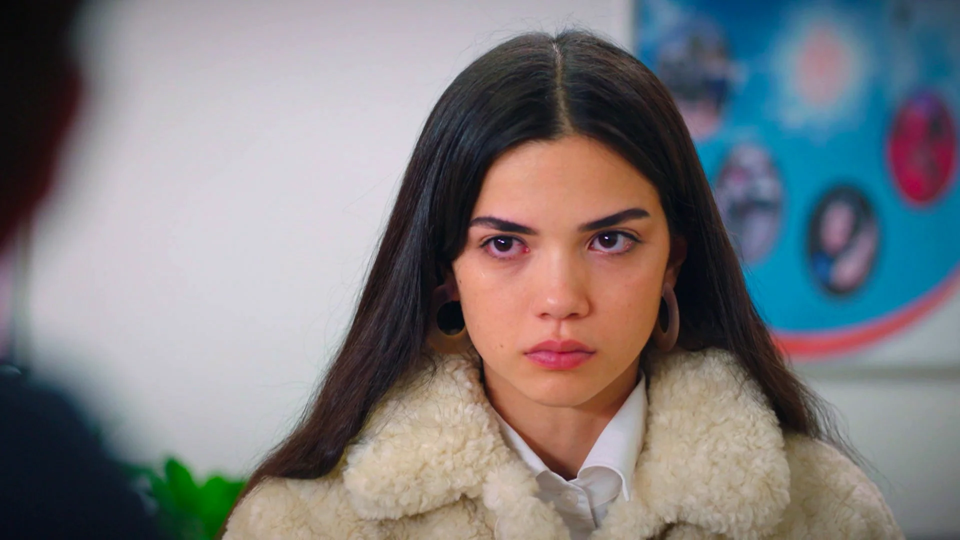 Ömer, decepcionado con Yasmin al descubrir que ha mentido en su declaración: "Me avergüenzo de haberte considerado mi hermana"