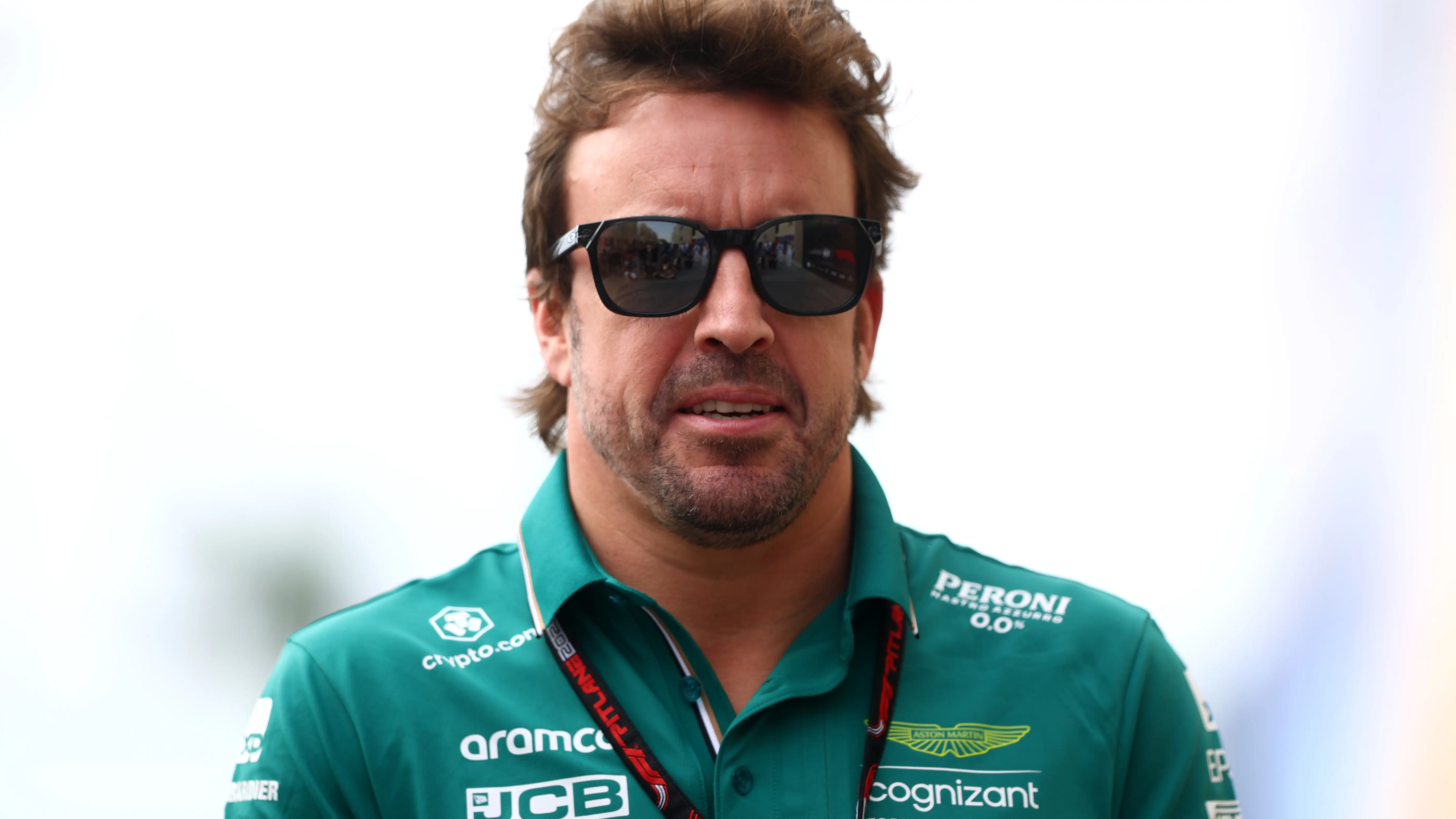 Fernando Alonso llegando al paddock del circuito de Yas Marina Fernando Alonso llegando al paddock del circuito de Yas Marina