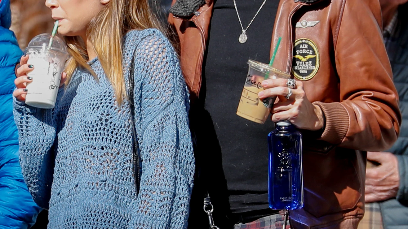 Aitana y Sebasti&aacute;n Yatra