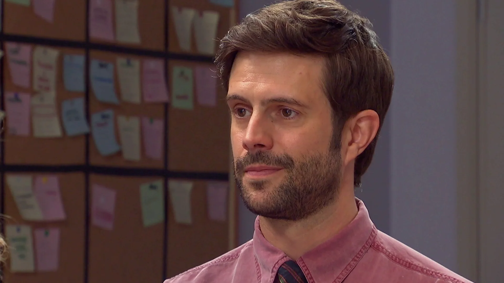¿Un último acto de amor?: Román pide a Lola que retrase su viaje para despedirse de Malena ¿Un último acto de amor?: Román pide a Lola que retrase su viaje para despedirse de Malena