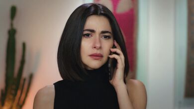 Nadir vuelve a rechazar a Şahika y la pisotea: 