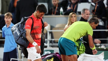 Novak Djokovic y Rafa Nadal en su último enfrentamiento en Roland Garros