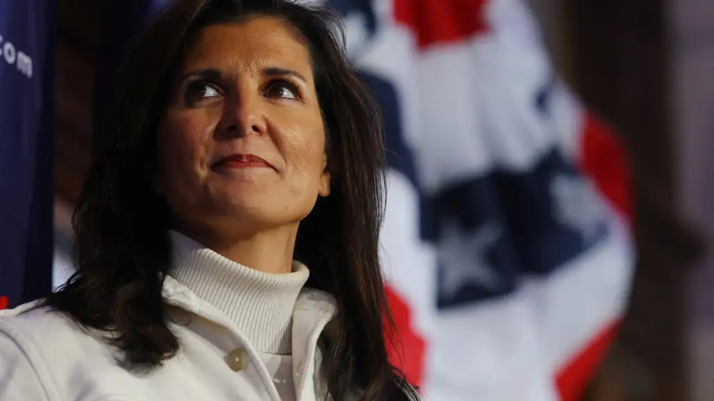 Nikki Haley se perfila como la rival de Trump por la nominación republicana Nikki Haley, en un acto de campaña.