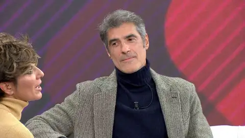 Jorge Fernández aprovecha su visita para hacerle una confesión a Sonsoles Ónega: "Estoy bastante enfadado" Jorge Fernández aprovecha su visita para hacerle una confesión a Sonsoles Ónega: "Estoy bastante enfadado"