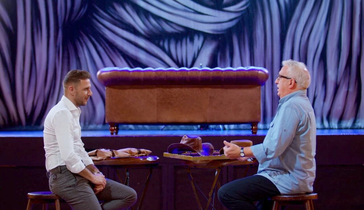 La divertida improvisaci&oacute;n de Leo Harlem sobre los chinches en Par&iacute;s 