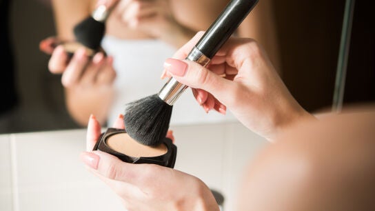 Maquillaje Polvo / iStock