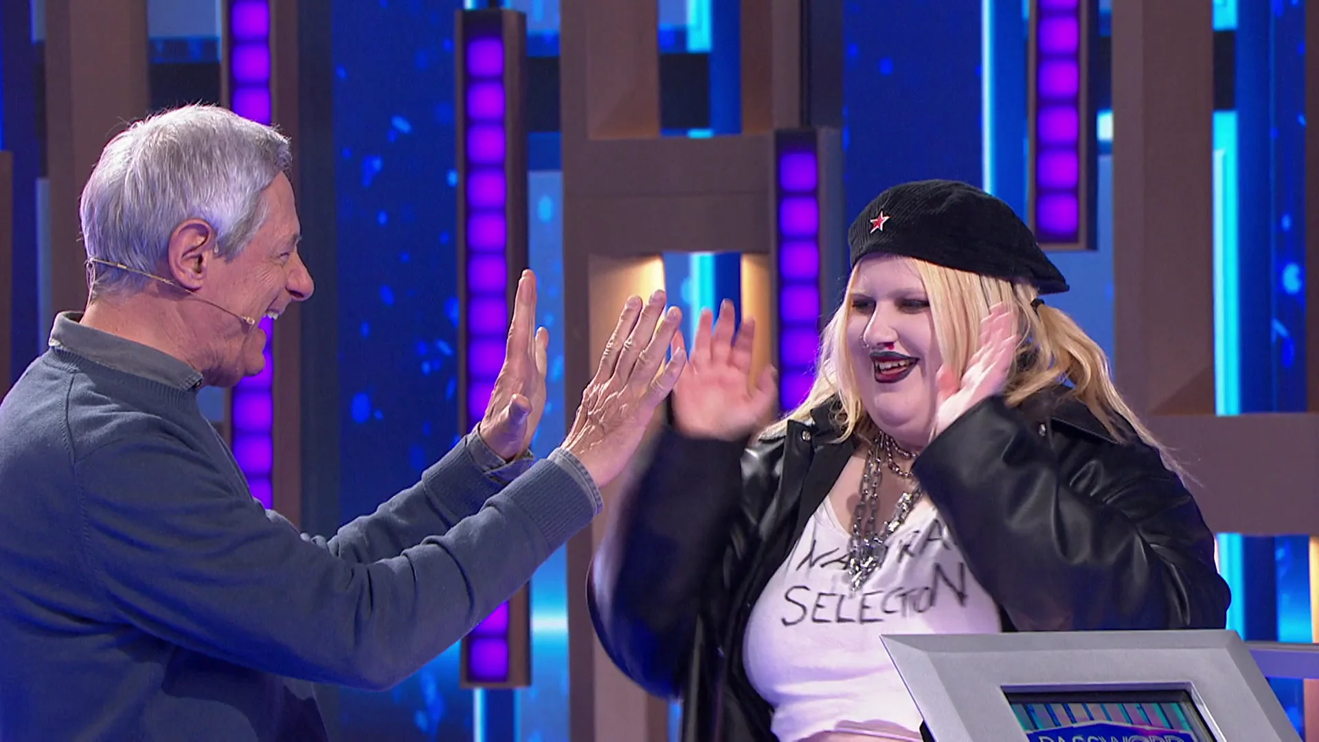 &iexcl;Esty Quesada y Josema Yuste ayudan a Clara a ganar 1.000 euros! 