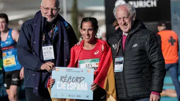 Majida Maayouf bate el récord de España en la maratón de Valencia