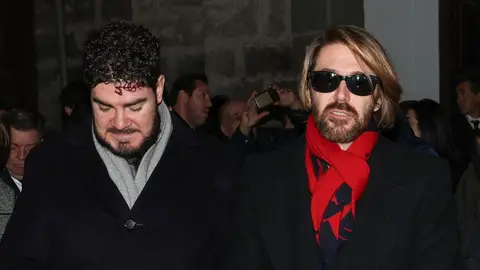 Los hijos de Concha Velasco, Francisco y Manuel, en su entierro Los hijos de Concha Velasco, Francisco y Manuel, en su entierro