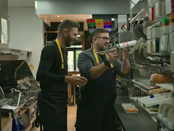 Joaquín y Dani García cocinan un Big Mac