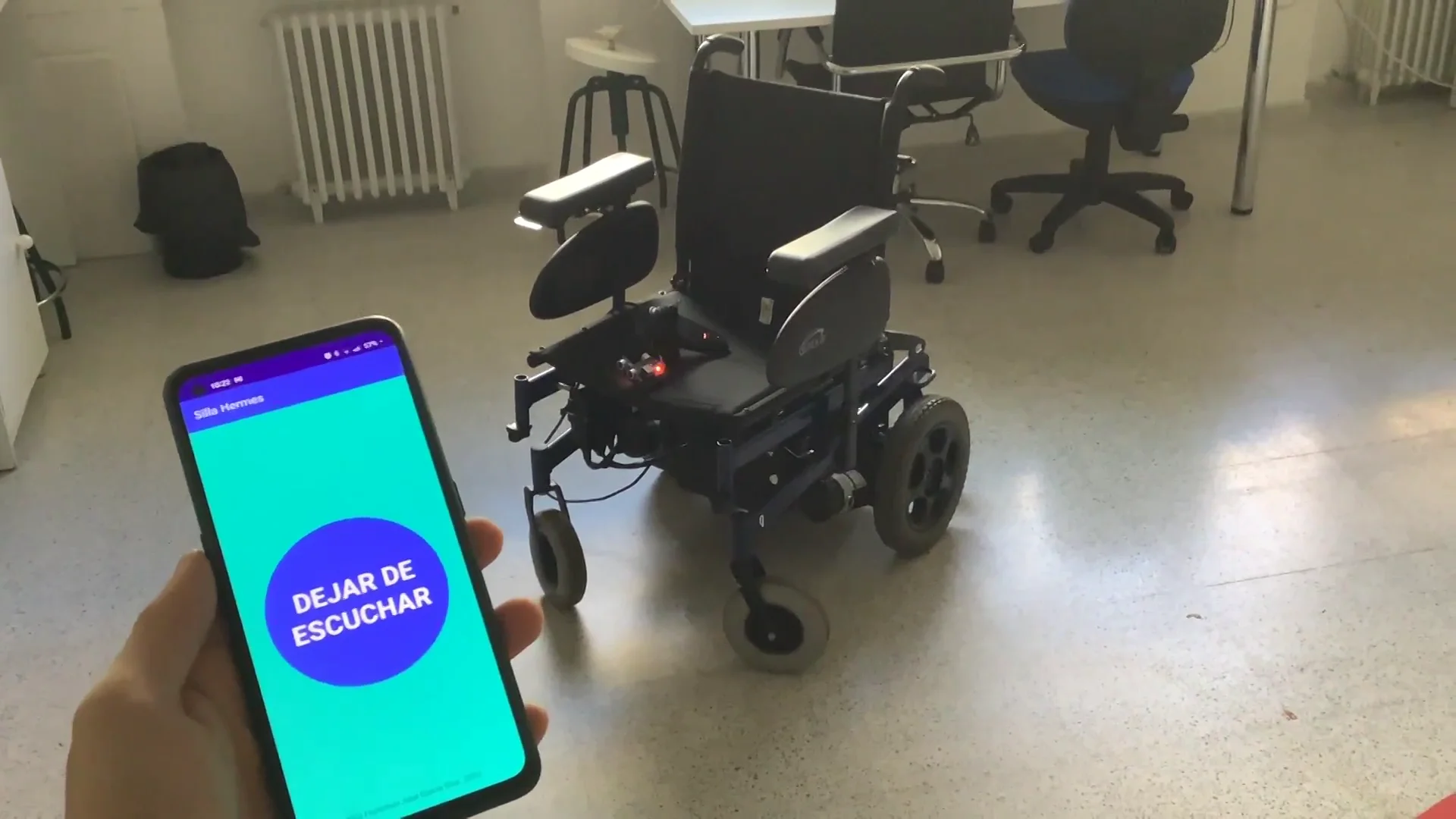 Silla de ruedas controlada con la voz