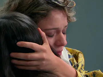 Lola consuela a Malena con un abrazo cargado de esperanza: &quot;Todo va a salir bien&quot;