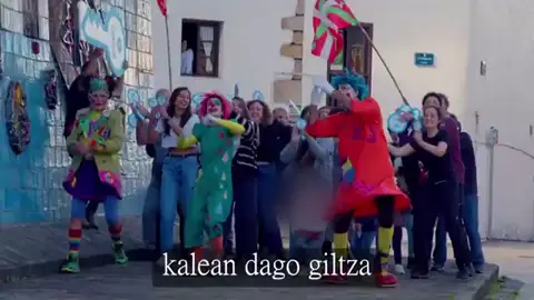 Los conocidos payasos Pirritx, Porrotx y Marimotots Los conocidos payasos Pirritx, Porrotx y Marimotots