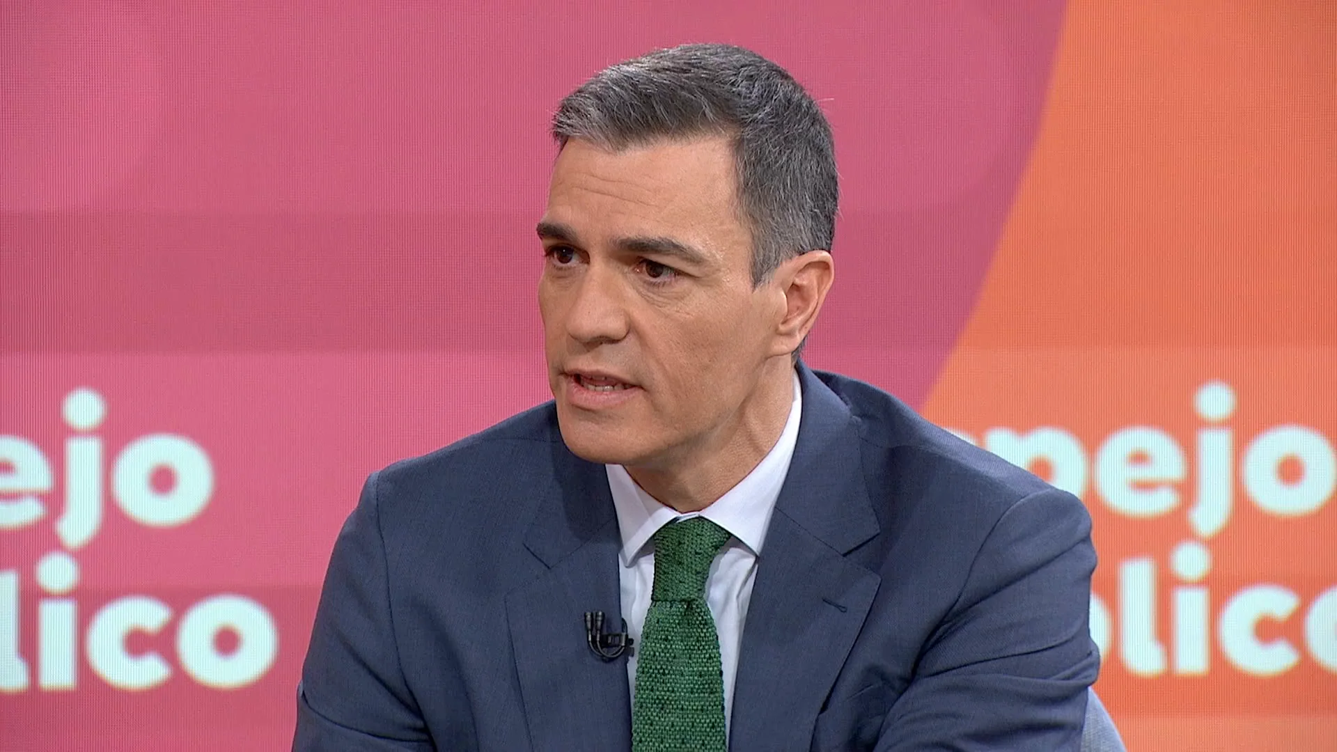 Entrevista a Pedro Sánchez en Espejo Público Antena 3 Noticias