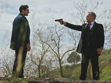  ¡Turgut Ali dispara a Ilgaz en el próximo capítulo de Secretos de familia!, ¿conseguirá el fiscal Kaya sobrevivir?