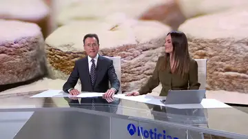 Matías Prats y Mónica Carrillo, presentadores de Antena 3 Noticias