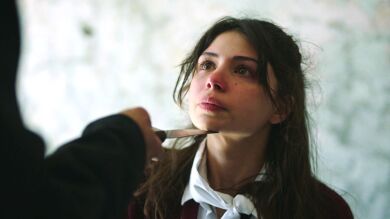 Parla, muerta de miedo, apuñala a Eyüp en defensa propia: “Lo he matado”