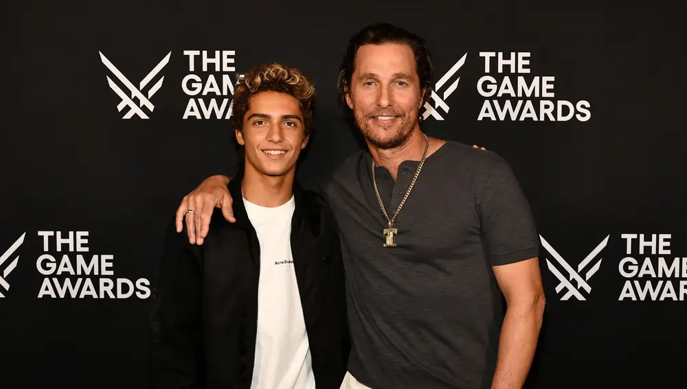 Matthew McConaughey y su hijo Levi