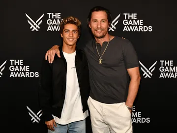 Matthew McConaughey y su hijo Levi Matthew McConaughey y su hijo Levi